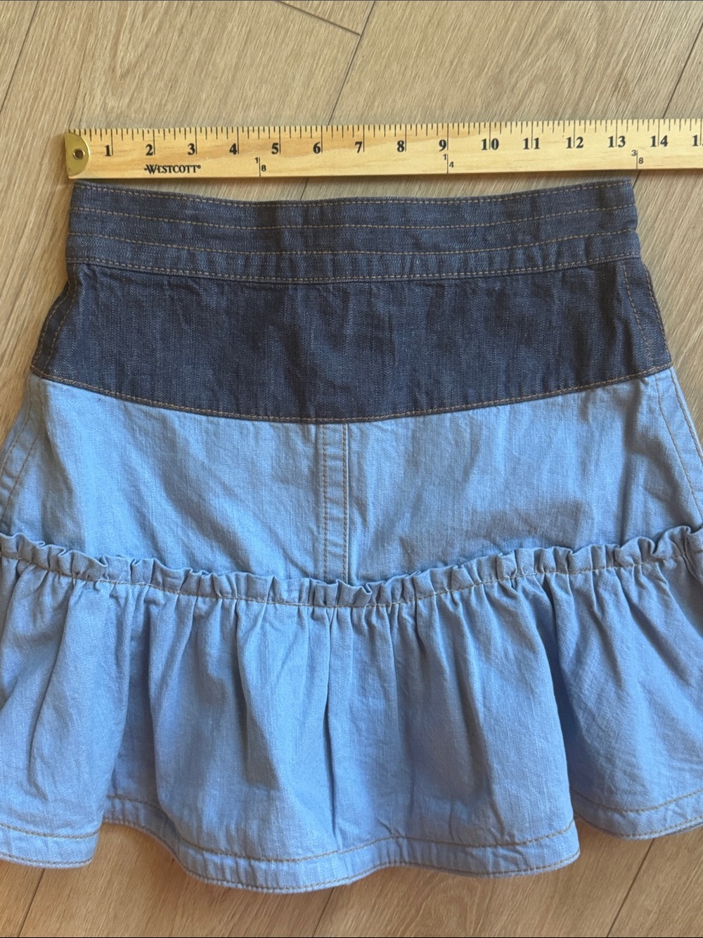 Marc Jacobs Color Warp Two Tone Denim Mini Skirt Blue Size 25 (US 2) - Picture 14 of 16